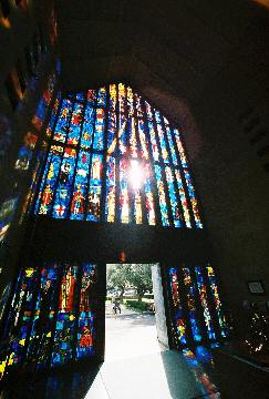 high stainglas church in Hawaii